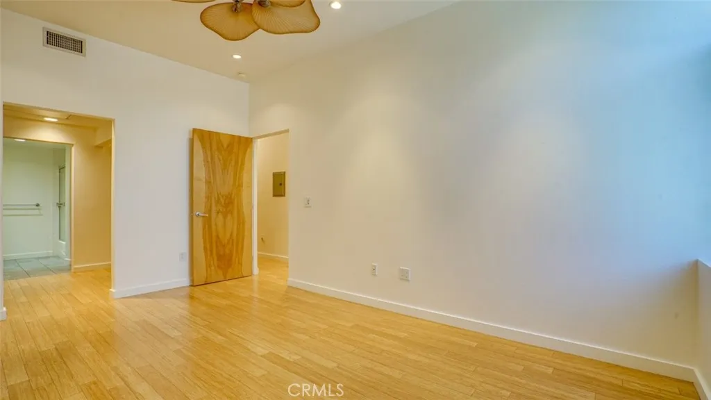 4705 Whitsett, Studio City, California 91604 home-pic-29